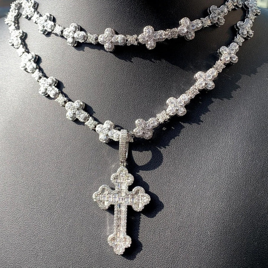 Cross my Heart” necklace
