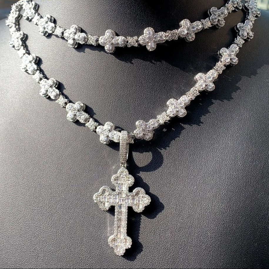 Cross my Heart” necklace